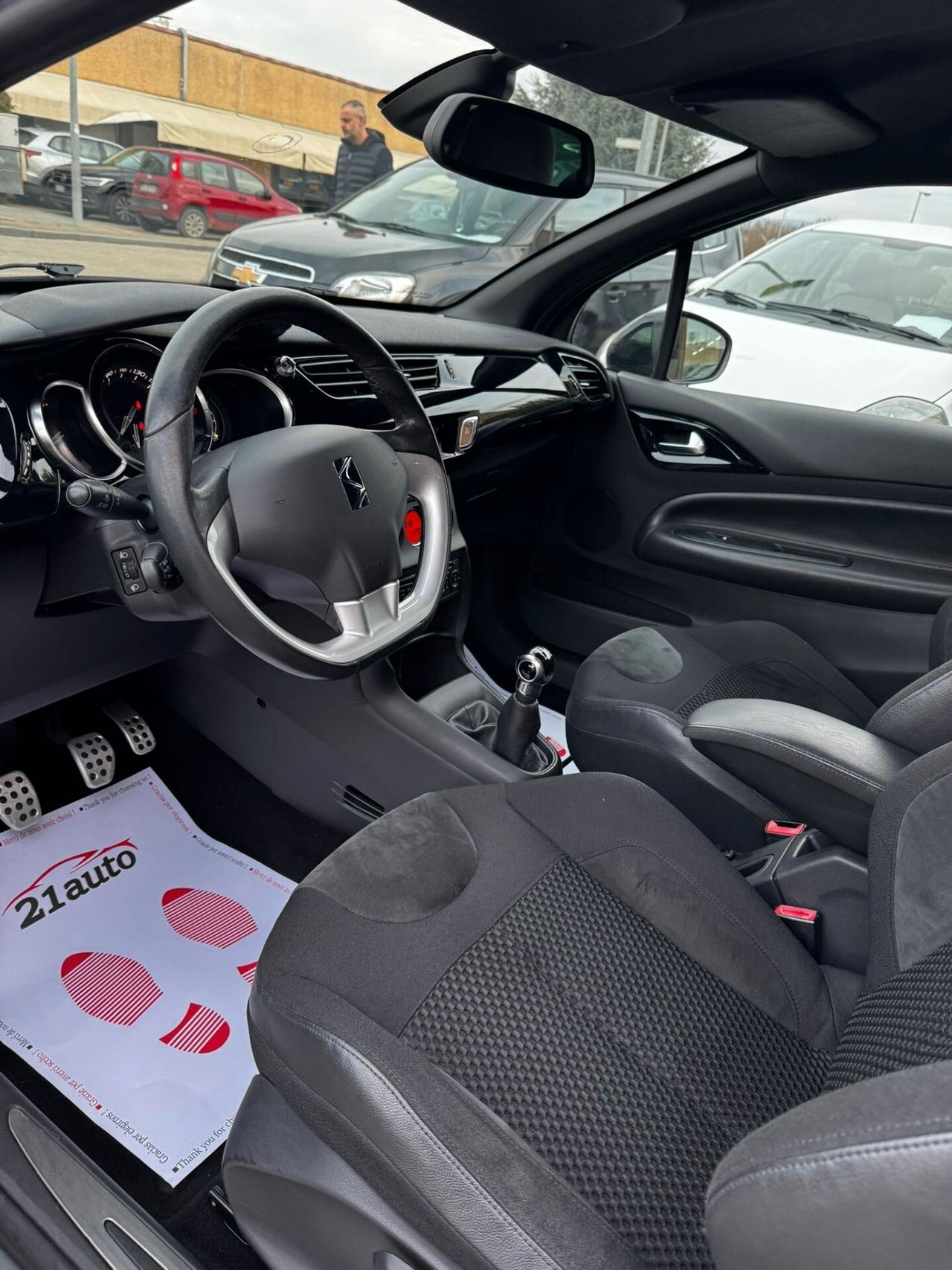 Ds DS3 3 1.2 VTi 82 So Chic