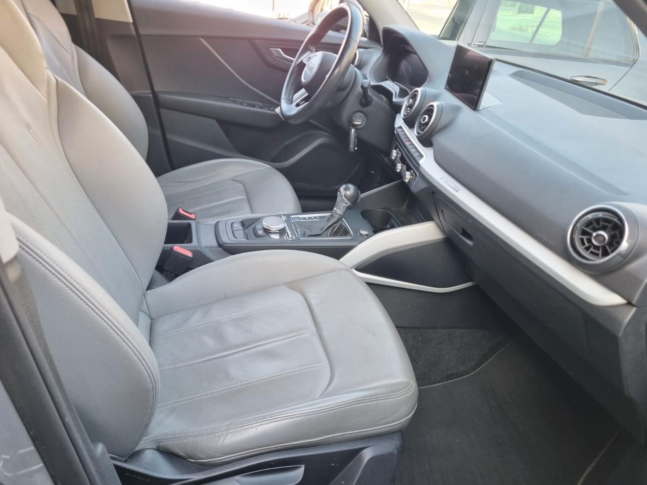Audi Q2 40 TFSI quattro S tronic Design
