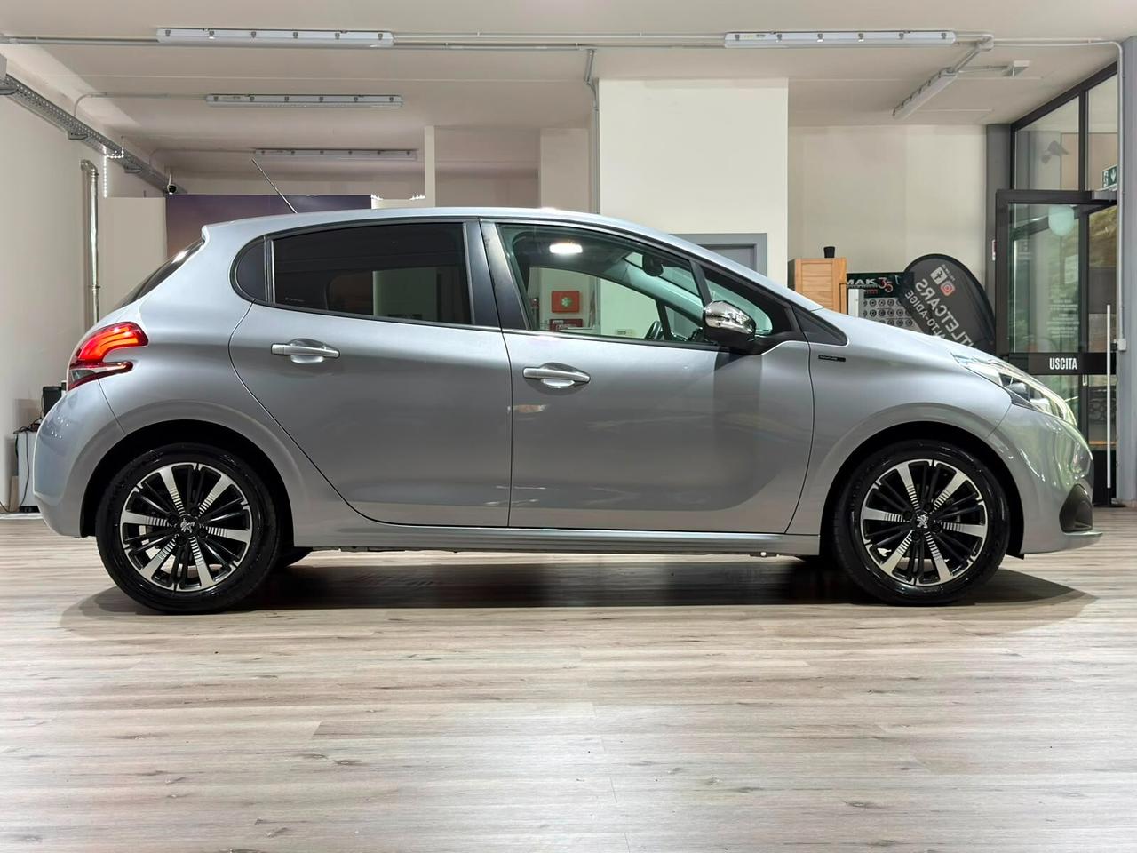 PEUGEOT 208 1.5HDI 102CV 69.000km 2019 1PROPRIETARIO
