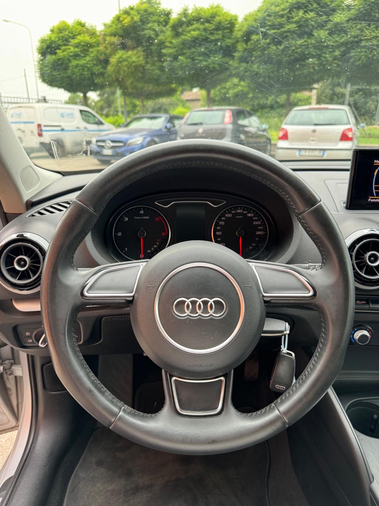 Audi A3 1.6 TDI S tronic Ambition