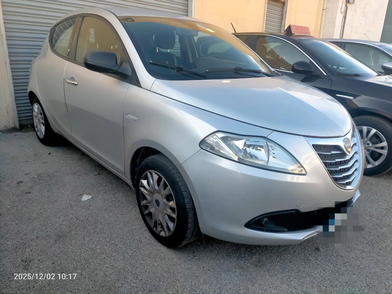 Lancia Ypsilon 1.2 69 CV 5 porte Silver
