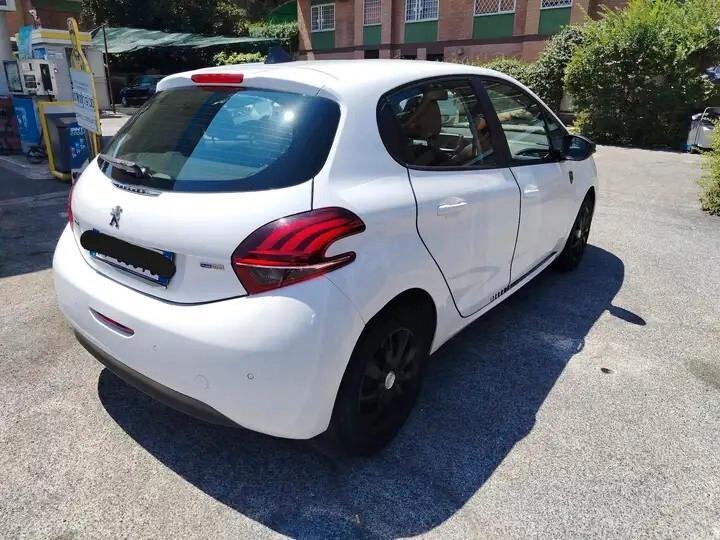 Peugeot 208 PureTech 82 5p. GPL Active