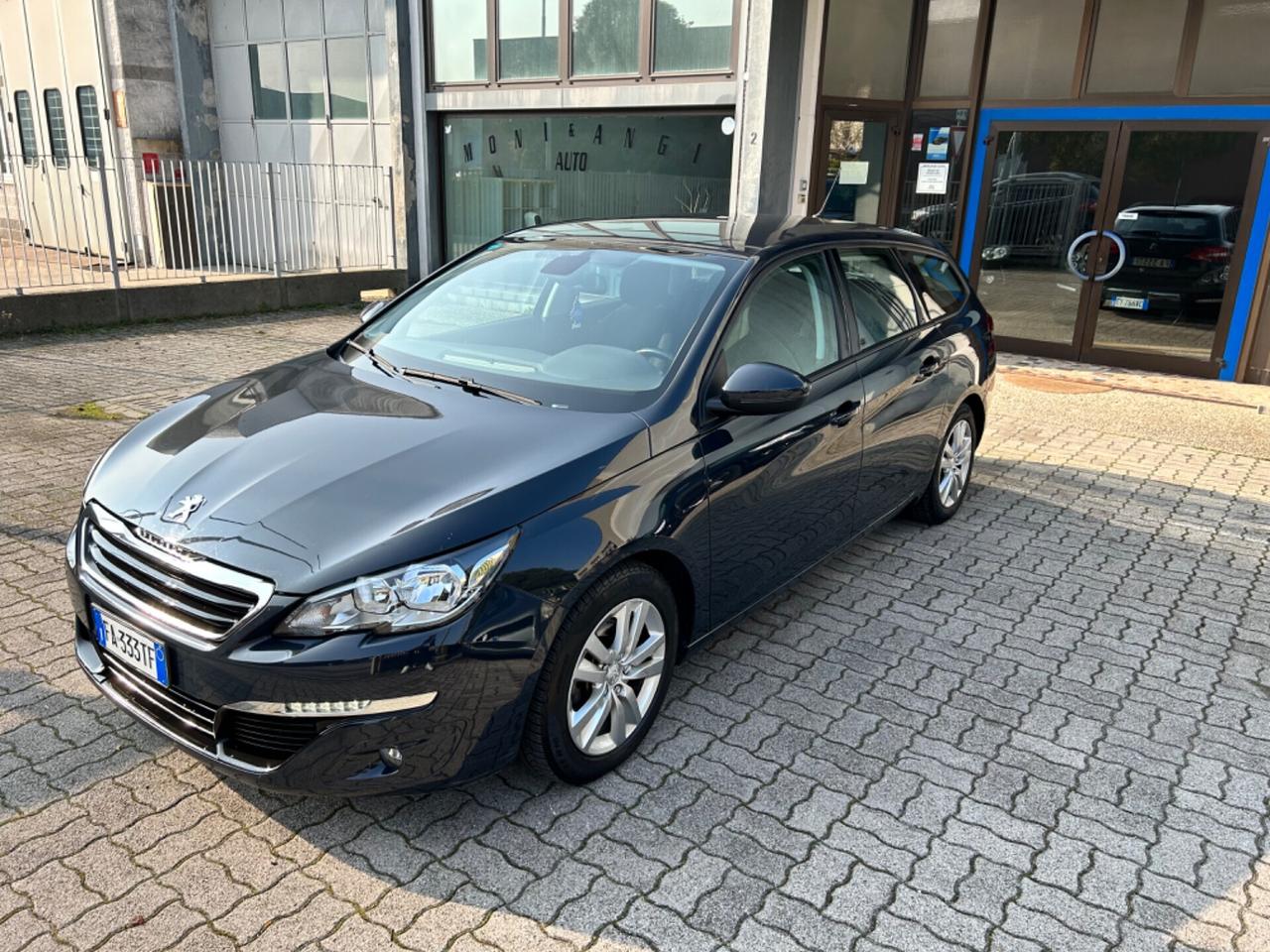 Peugeot 308 gancio traino 1.6 BlueHDi CV120