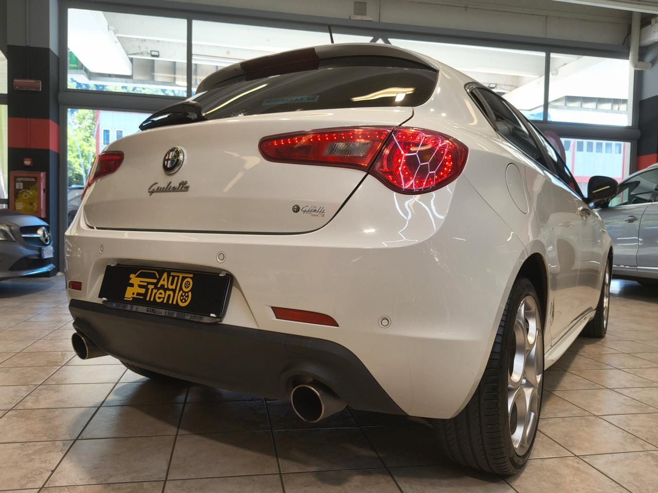 Alfa Romeo Giulietta 1.6 JTDm-2 105 CV EXSCLUSIVE