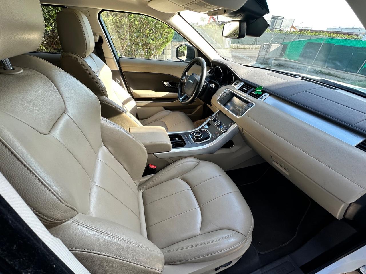 Land Rover Range Evoque 2.0 TD4 180 CV 5p. Business Edition Pure
