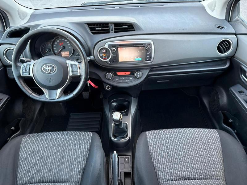 Toyota Yaris 5 Porte 1.0 BENZ 69 CV ADATTA A NEOPATENTATI