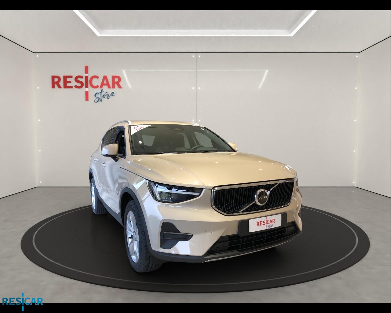 VOLVO XC40 CORE B3 AUT