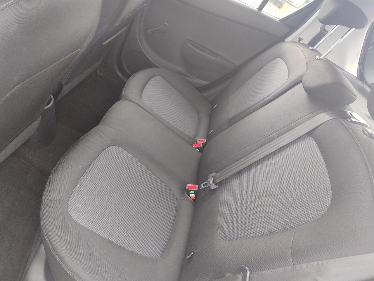 Hyundai i20 1.2 5p. Econext Sound Edition