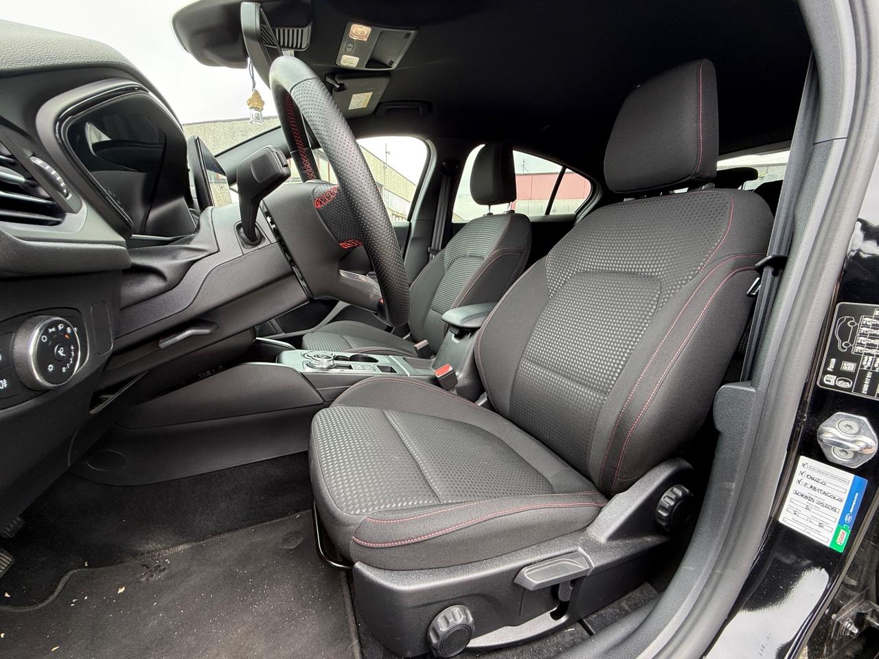 Ford Focus 1.5 EcoBlue 115 CV automatico 5p. ST-Line X