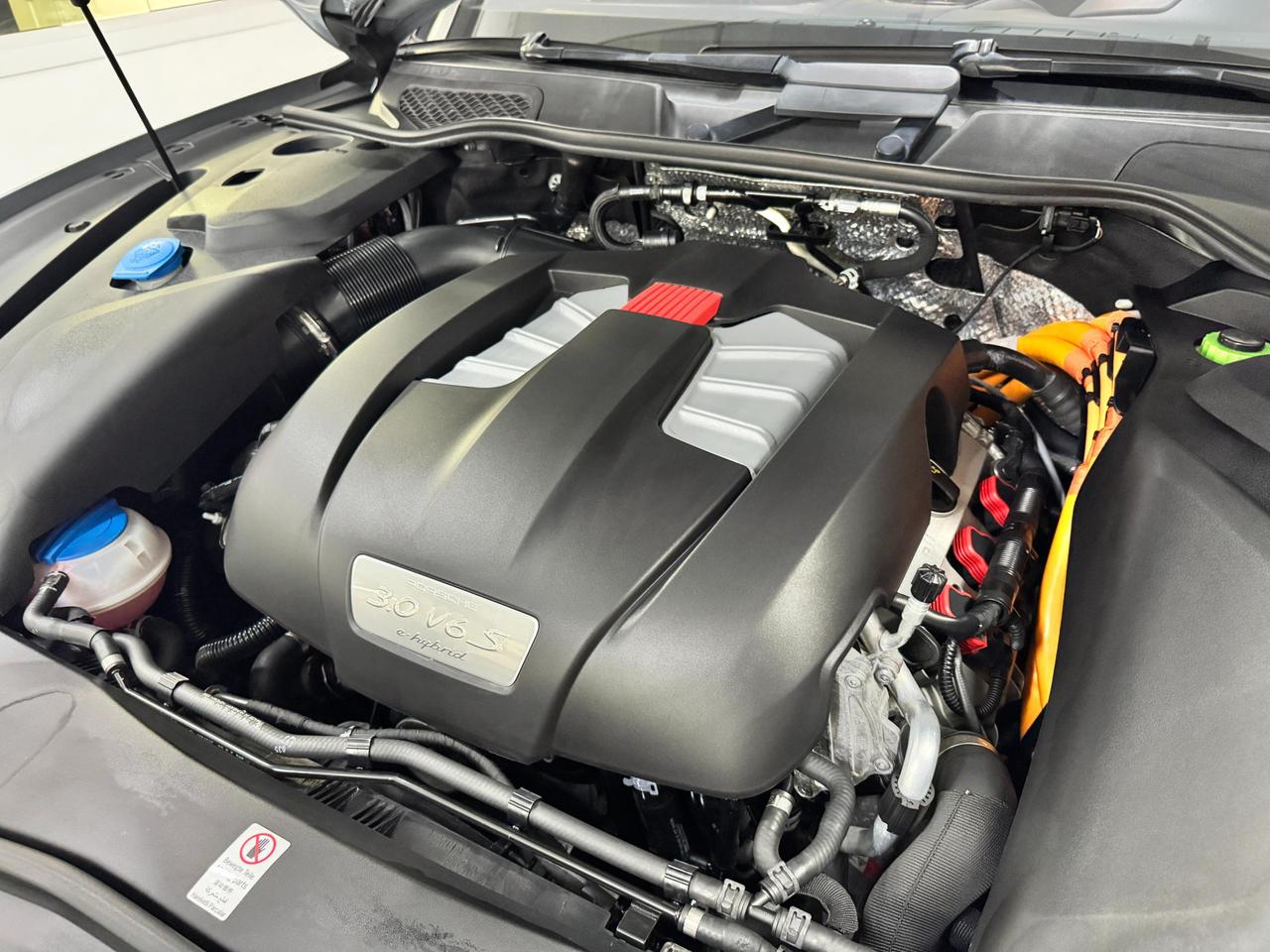 Porsche Cayenne 3.0 e-hybrid S tiptronic