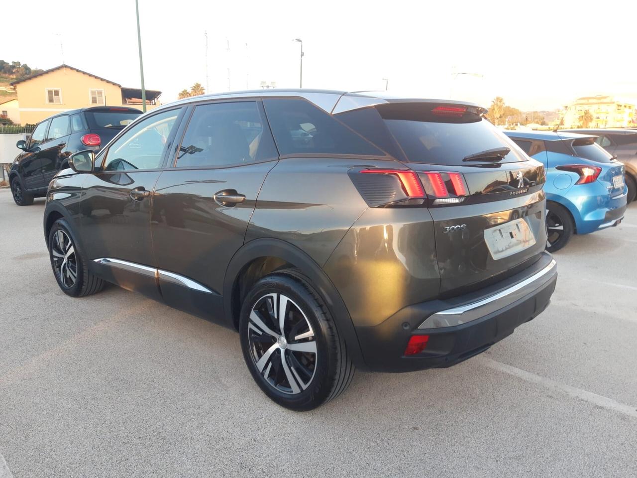 Peugeot 3008 BlueHDi 130 S&S EAT8 Allure