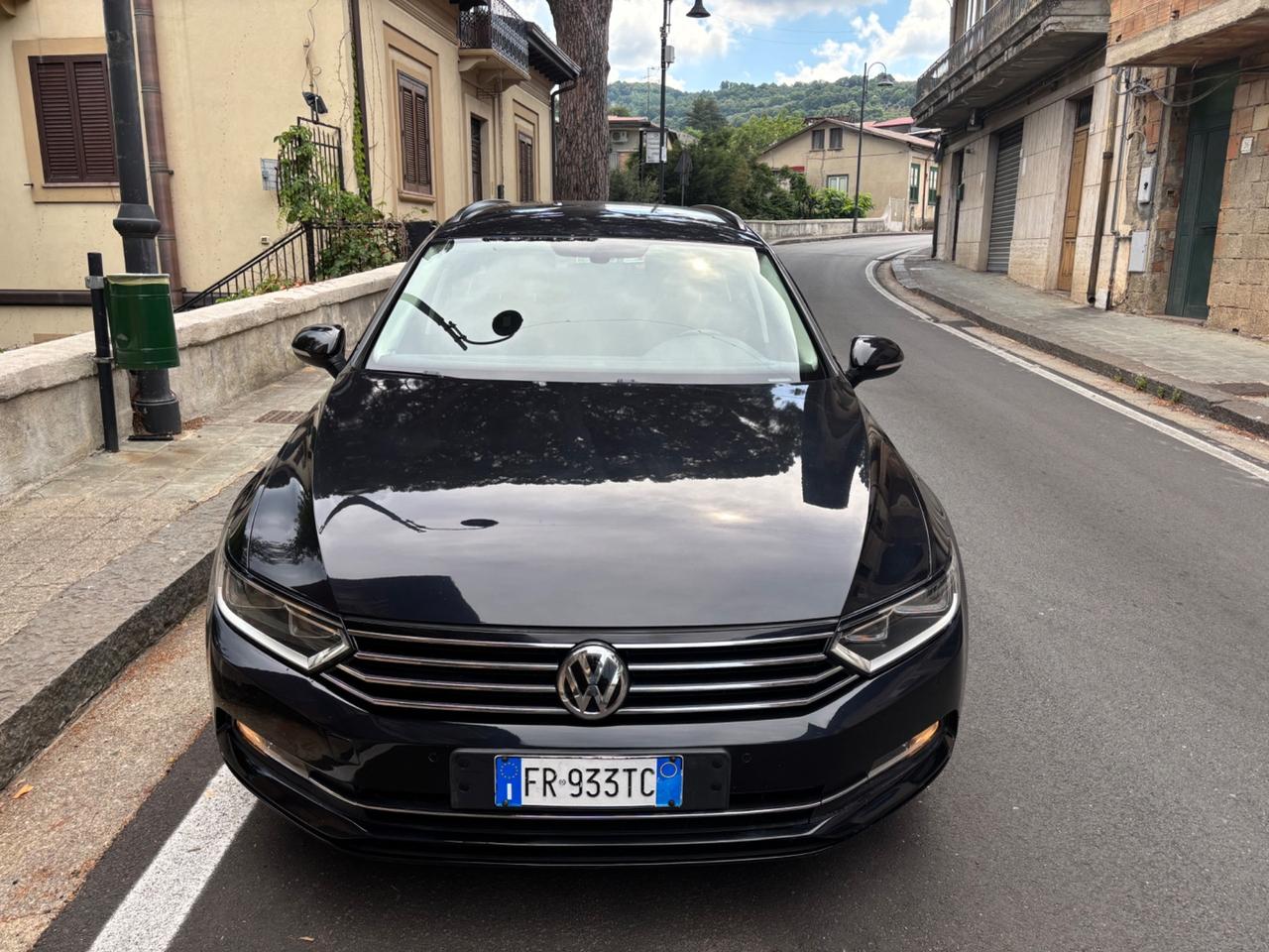Volkswagen Passat 1.6 TDI SCR DSG Business BMT