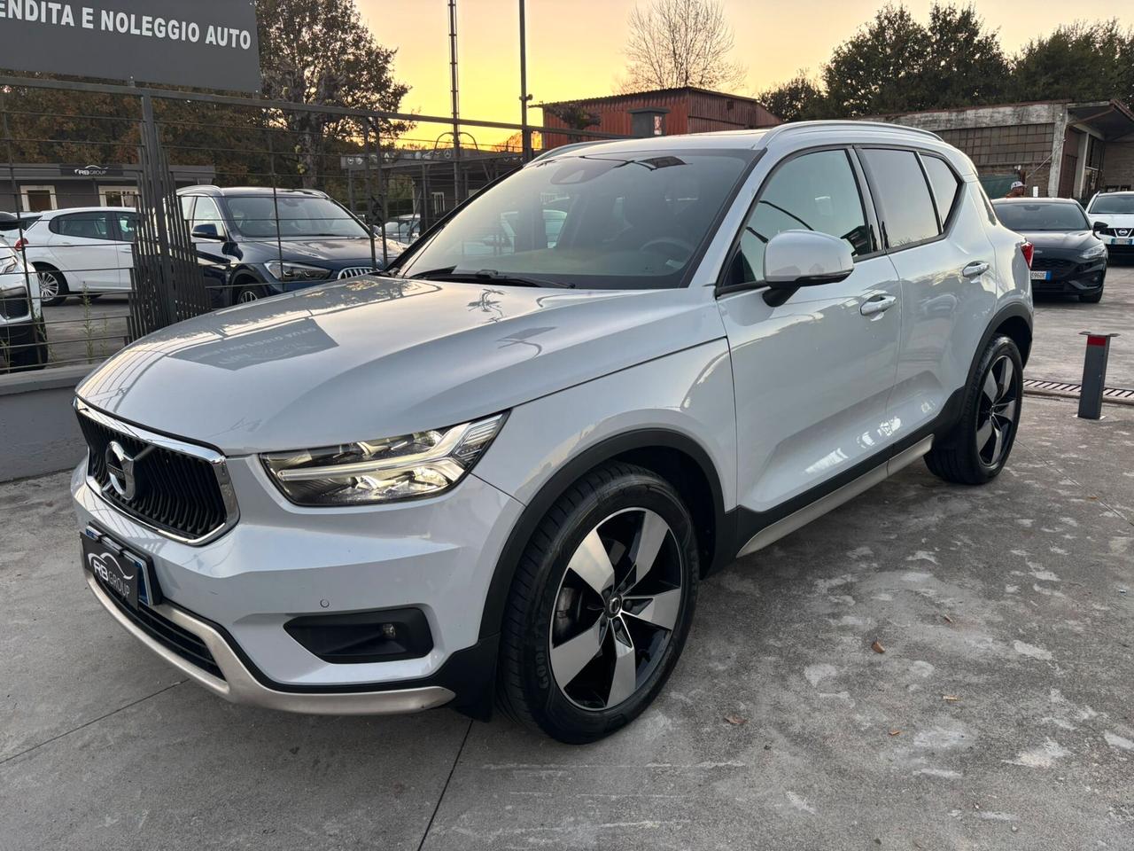 Volvo XC40 D4 AWD Geartronic R-design 2021 TETTO