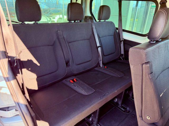 RENAULT Trafic 9 POSTI - KM 89.000 - GANCIO TRAINO - IVA COMPRESA