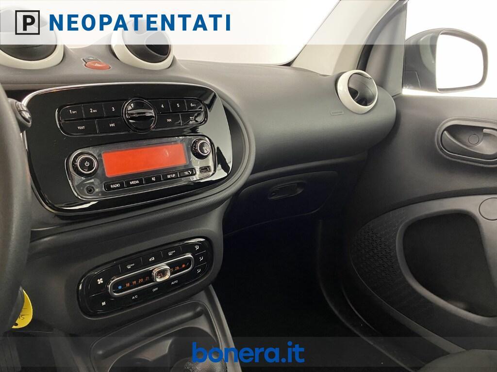 Smart fortwo coupe EQ Youngster