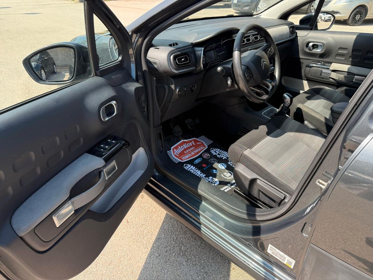 Citroen C3 PureTech 82 Shine - MOTORE NUOVO