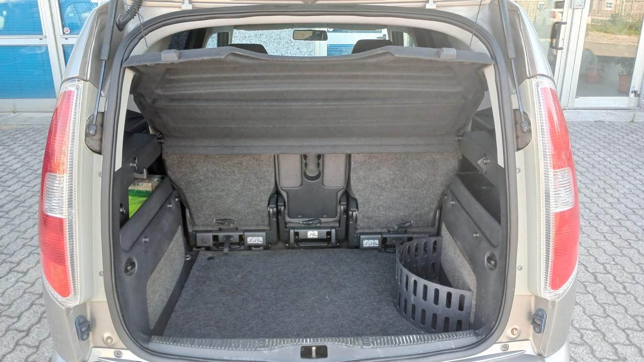 Skoda Roomster 1.2 12V 70CV Style GPLine