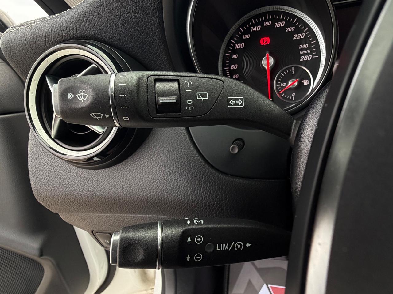 Mercedes-benz CLA 200d 4Matic Premium