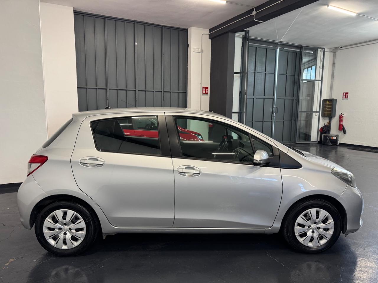 Toyota Yaris 1.0 5p Active EURO 5! UNIPRO!