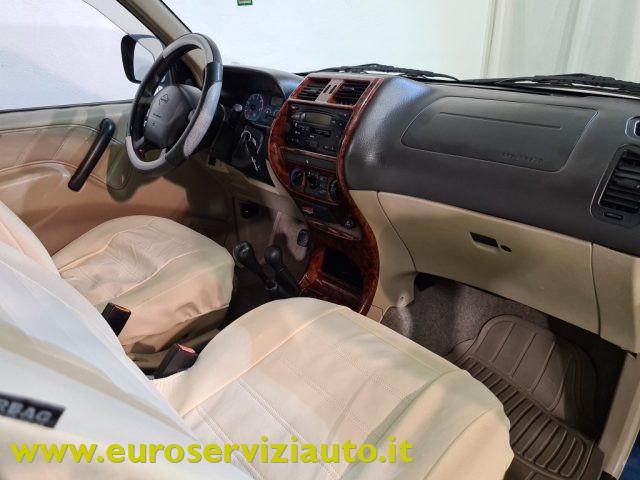 NISSAN Terrano II 2.7 Tdi 3 porte Luxury