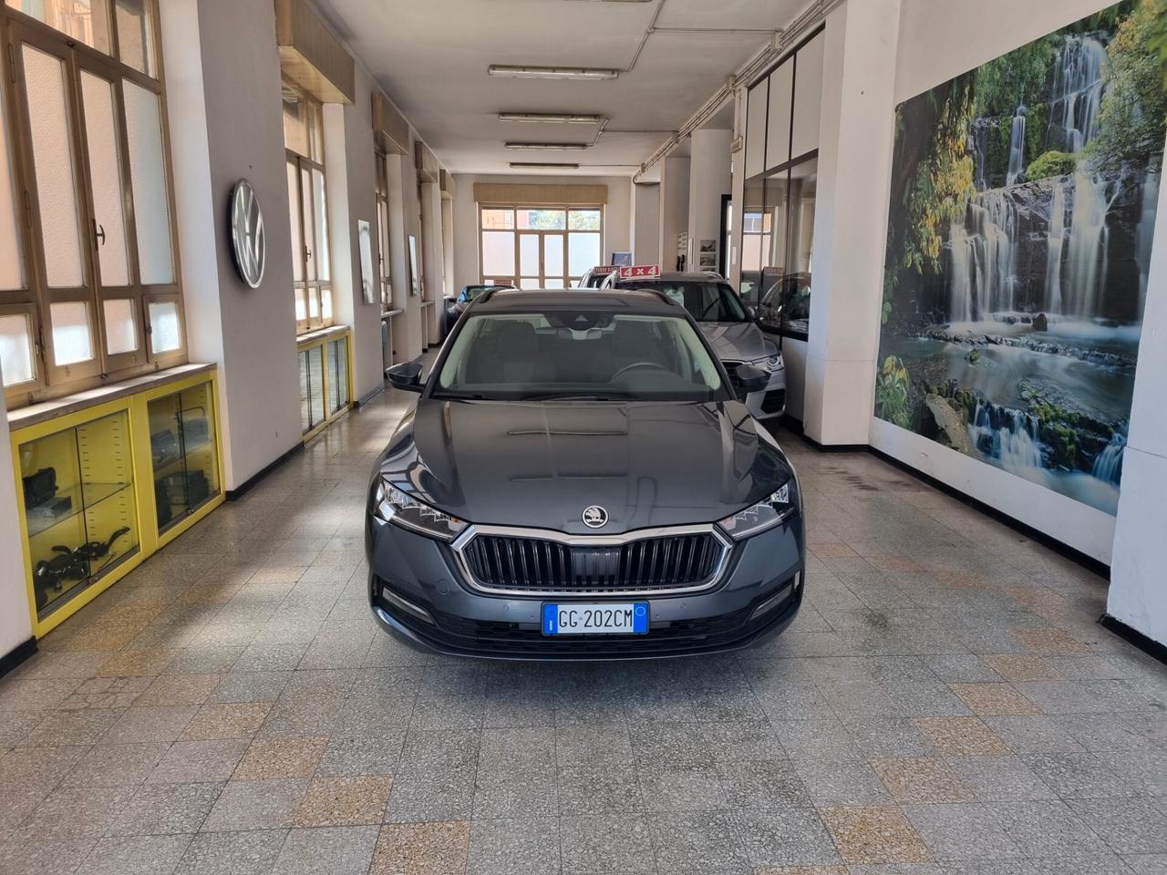 Skoda Octavia 1.5 G-TEC DSG Wagon FULL LED, NAVI