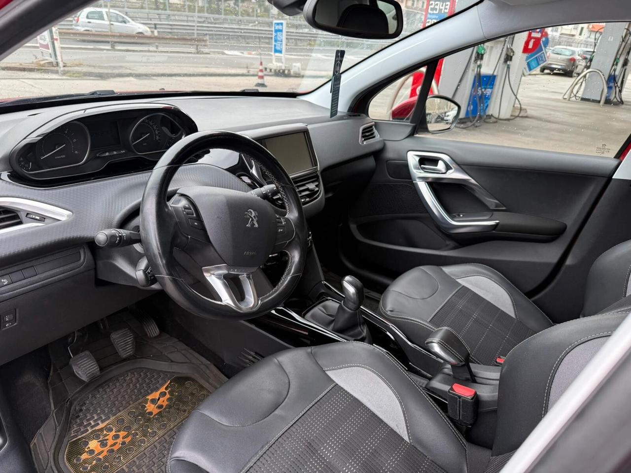 Peugeot 2008 BlueHDi 100 GT Line 2016