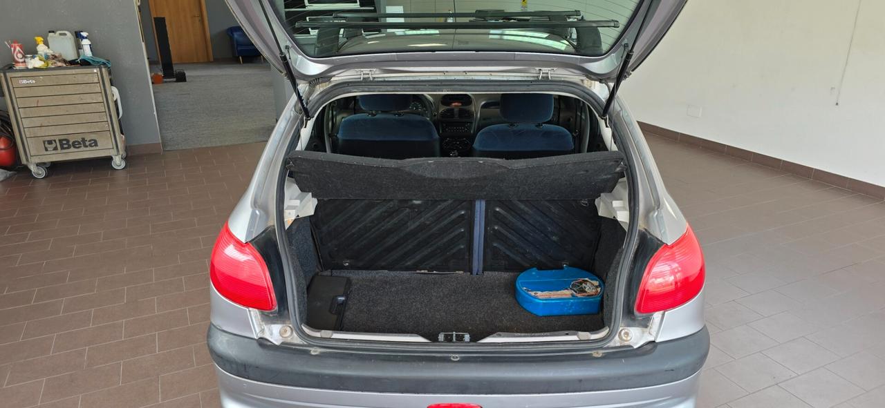 Peugeot 206 1.4 5p. 2 TRENI GOMME