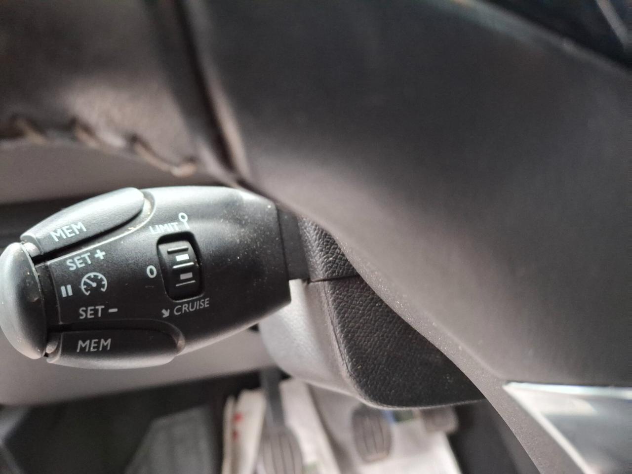 Peugeot 308 BlueHDi 120 S&S Allure