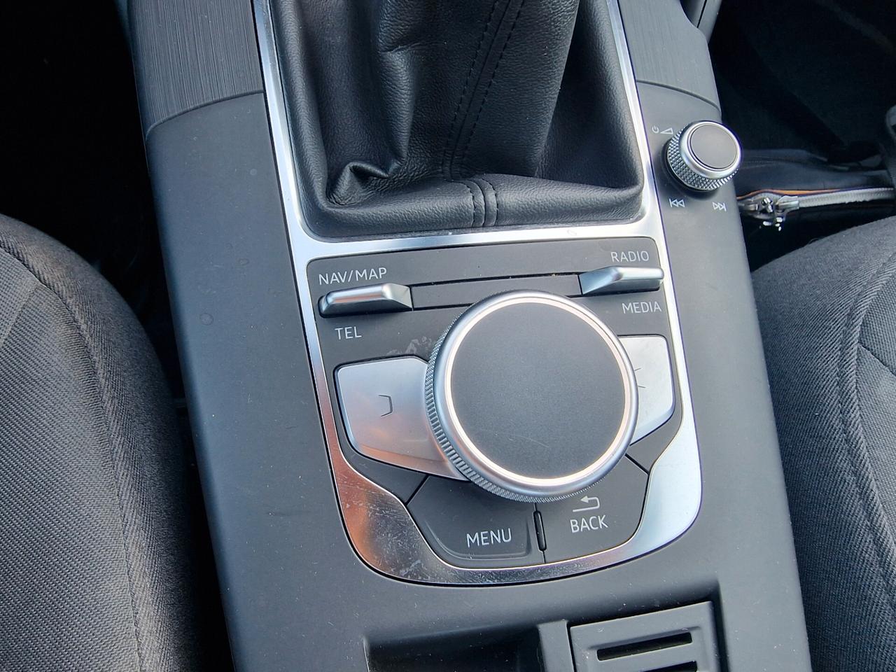 Audi A3 Sedan 1.6 TDI Admired