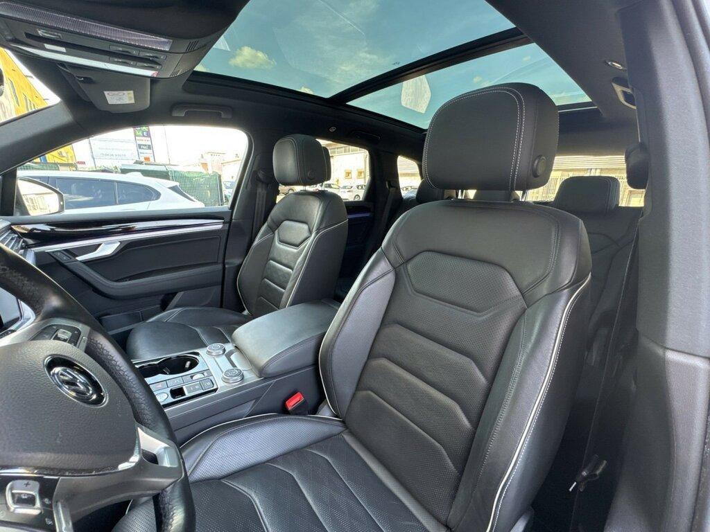Volkswagen Touareg 3.0 TDI SCR Black Style 4Motion Tiptronic