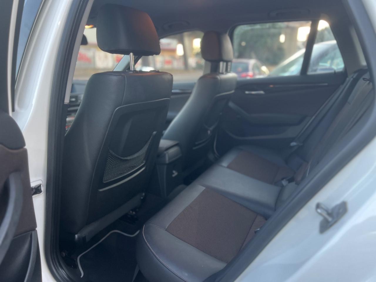 BMW X1 sDrive18d X Line - 12/2013