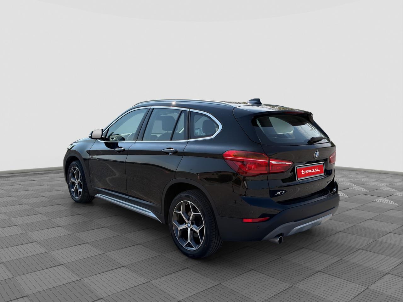 BMW X1 (F48) X1 sDrive18i xLine