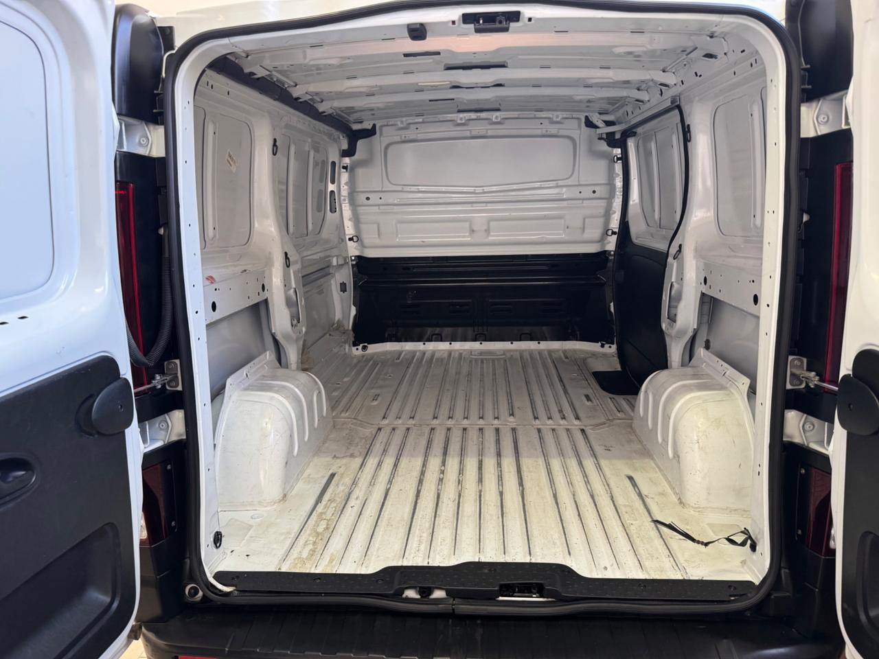 Renault Trafic T29 2.0 dCi 110CV PC-TN Furgone Ice