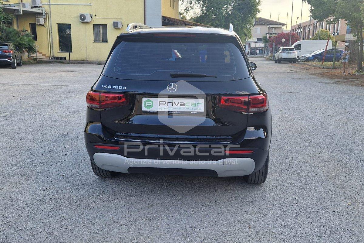 MERCEDES GLB 180 d Automatic Sport