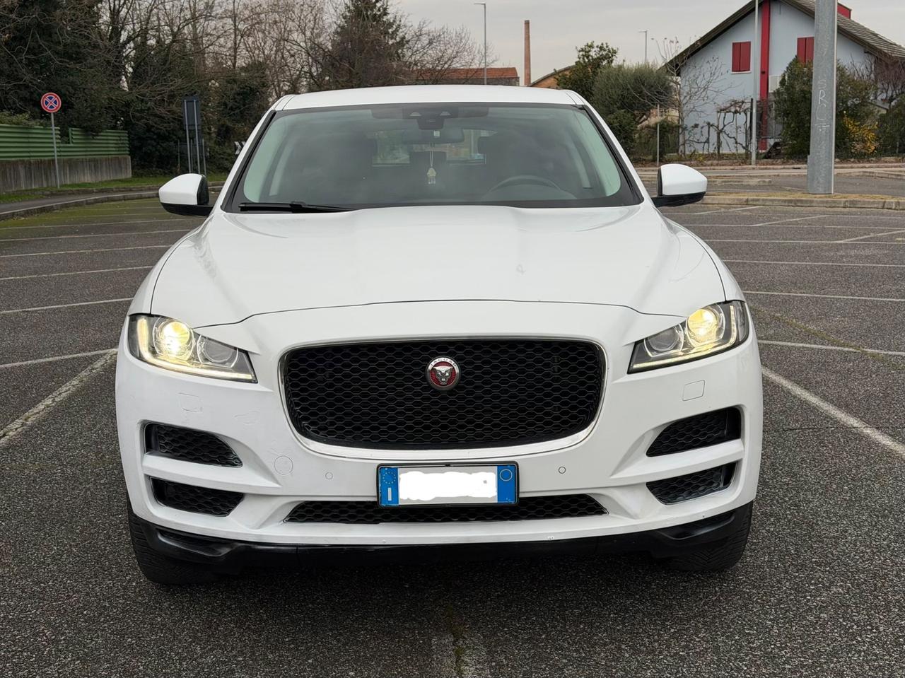Jaguar F-Pace 2.0 D 180 CV CATENA RUMOROSA !