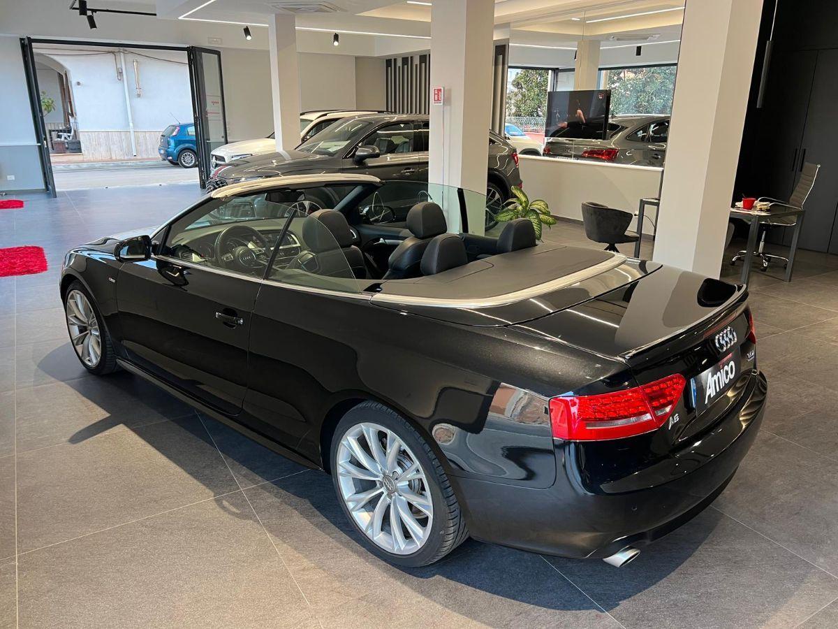 AUDI A5 Cabrio TDI Quattro S-tronic S-line