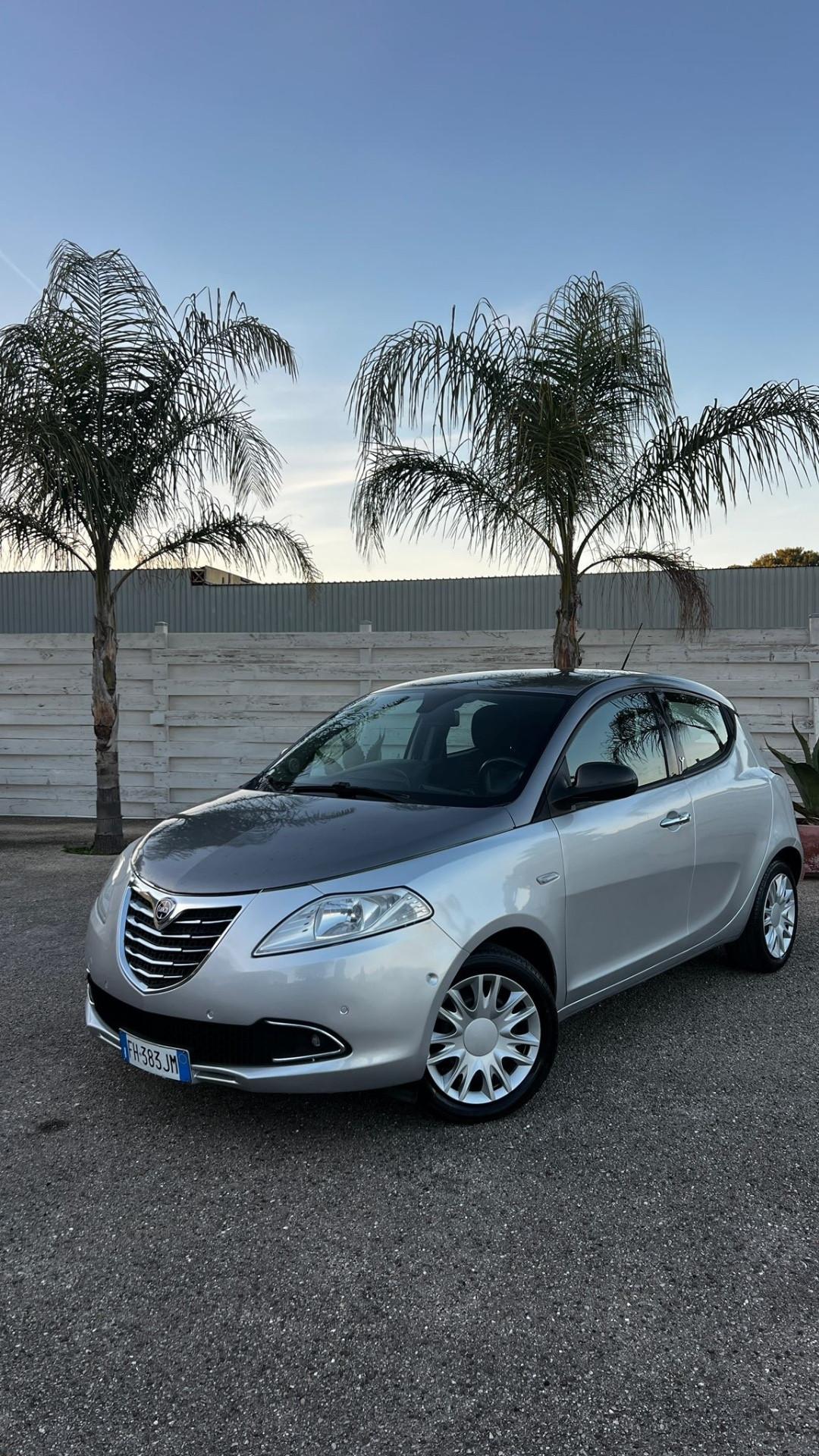 Lancia Ypsilon 1.2 benzina GPL