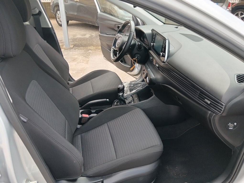 Hyundai i20 1.2 MPI MT GPL Connectline