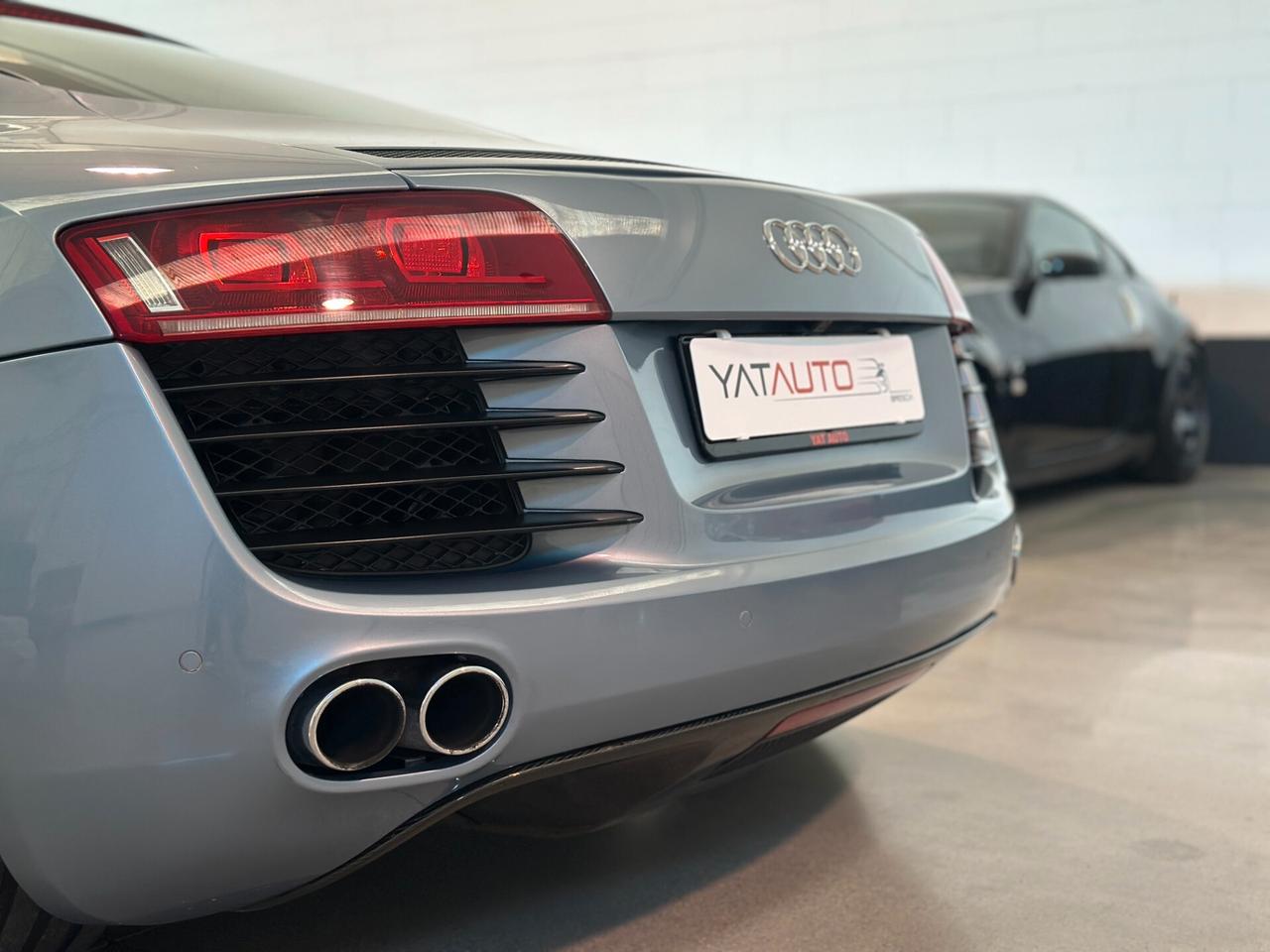 Audi R8 4.2 V8 FSI quattro R tronic