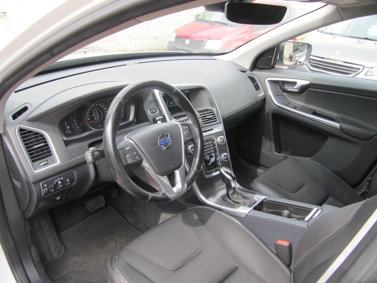 Volvo XC 60 D4 Geartronic Momentum - AUTOMATICA