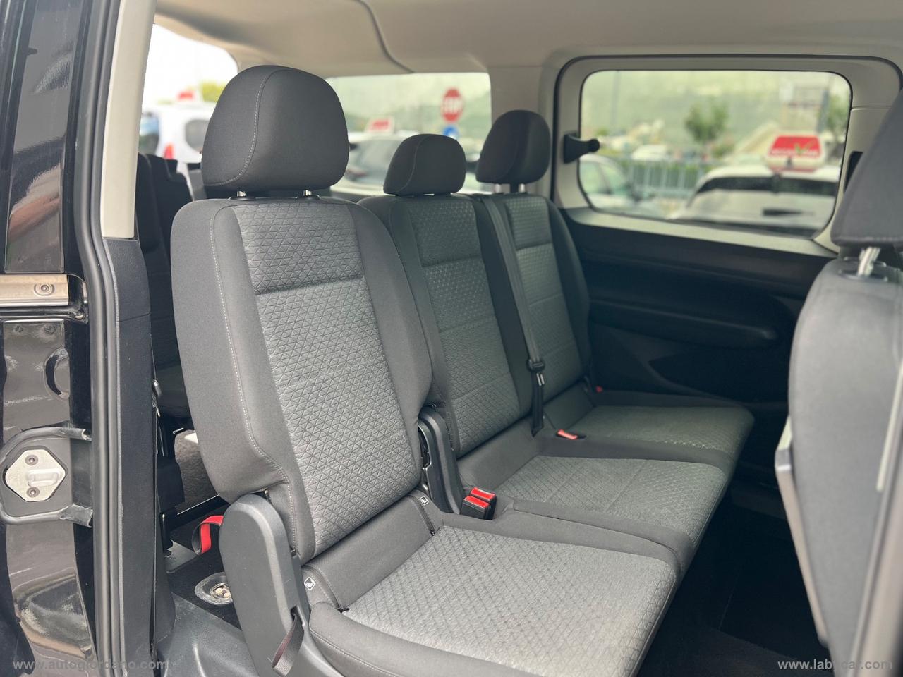 FORD Gr.Tourneo Connect 2.0 122 aut. Tit.