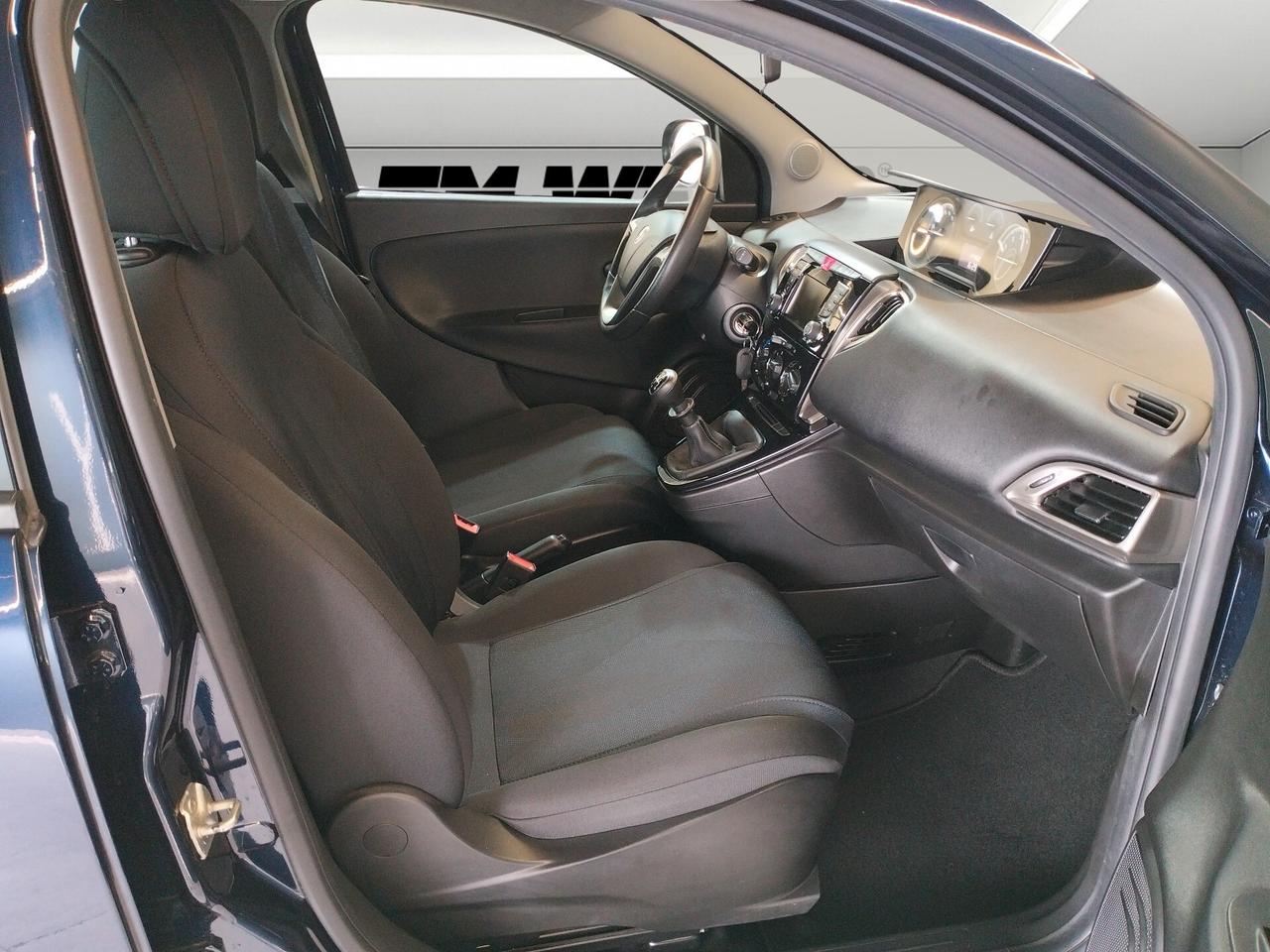 Lancia Ypsilon 0.9 TwinAir 5 porte Metano Ecochic Platinum