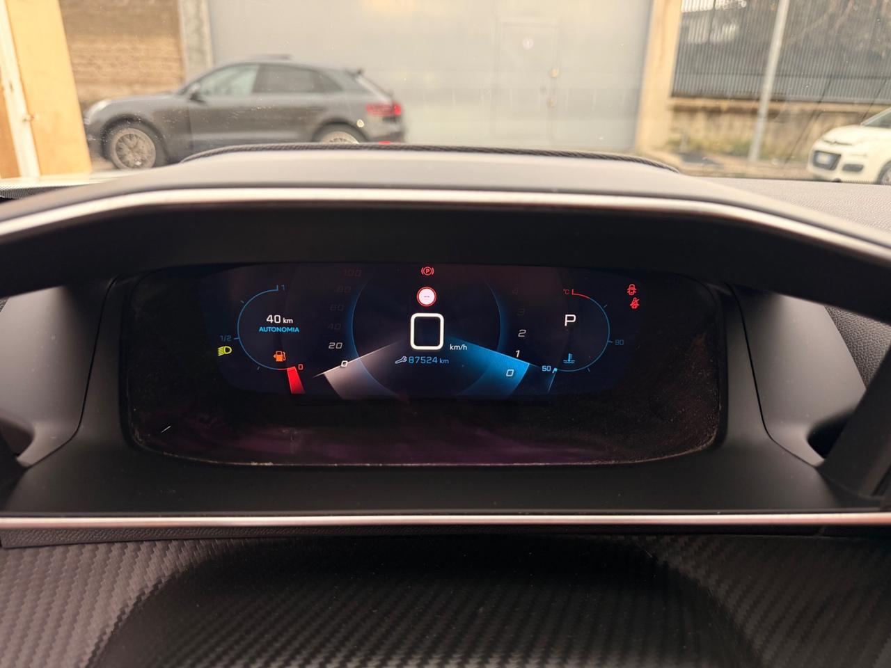 Peugeot 2008 1.5 BlueHDi 130 EAT8 Allure NAVI CAR PLAY