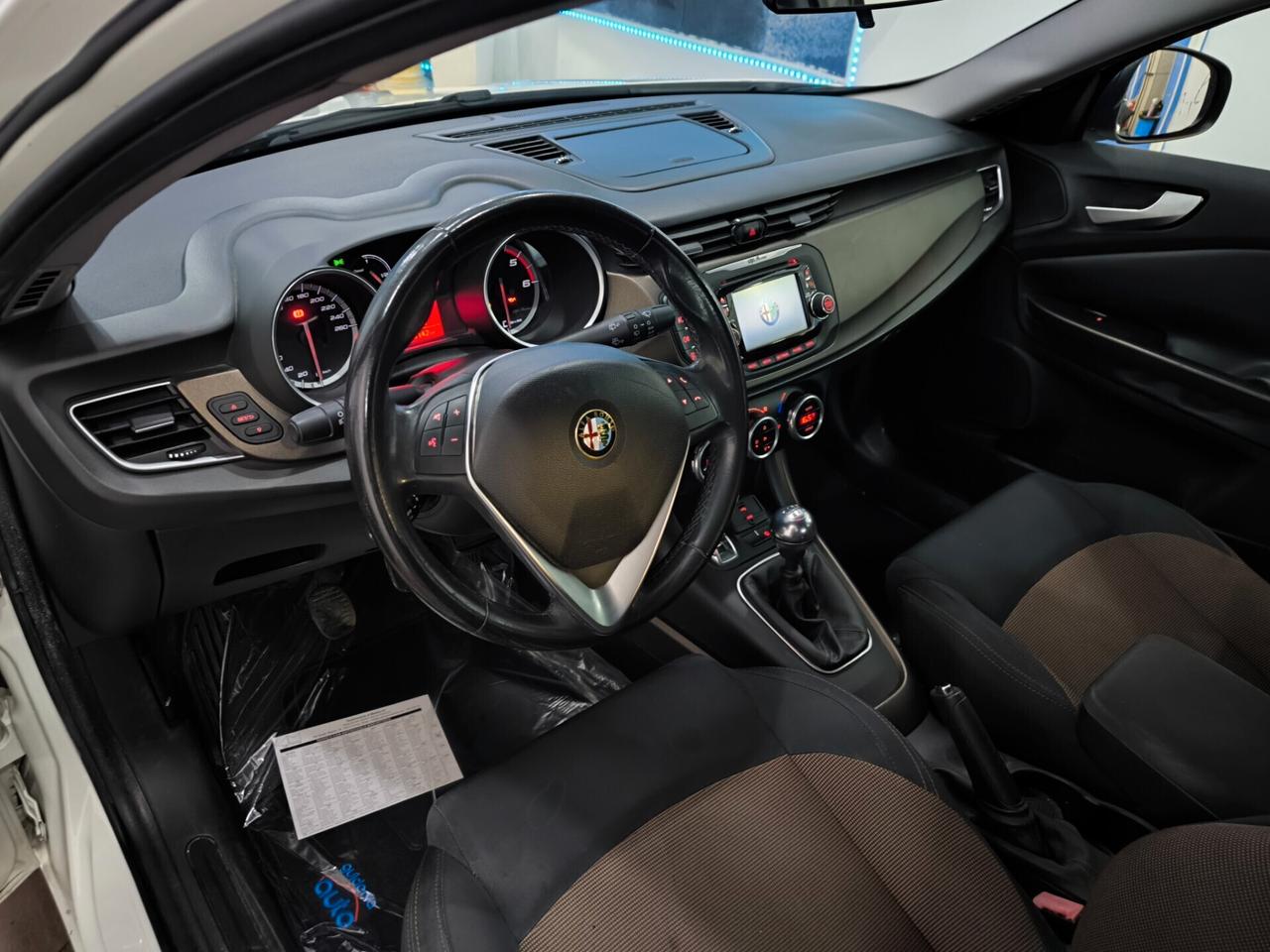 Alfa Romeo Giulietta 1.6 JTDm-2 105 CV Distinctive