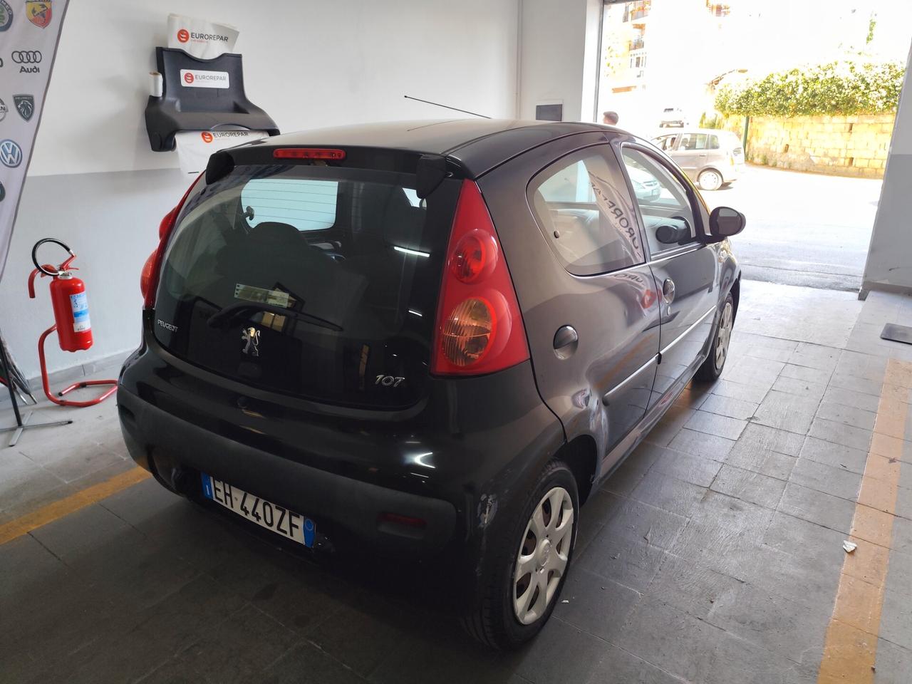 Peugeot 107 1.0 68CV 5p. Sweet Years