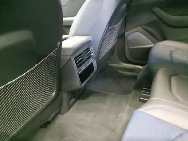 Audi Q8 RS Q8 TFSI V8 quattro tiptronic Performance