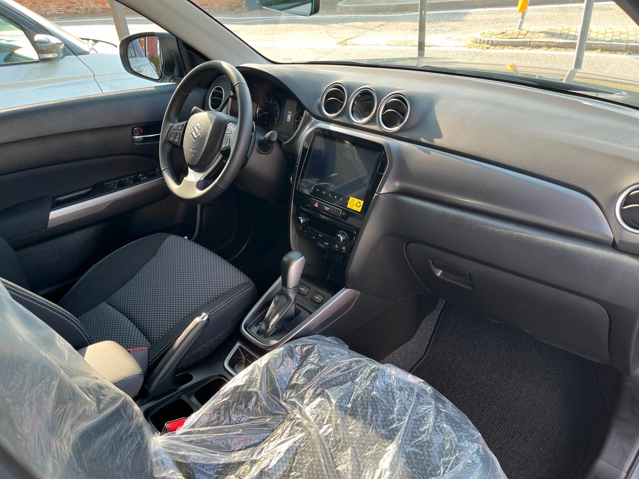 Suzuki Vitara 1.4 Hybrid Cool+ AT - KM0