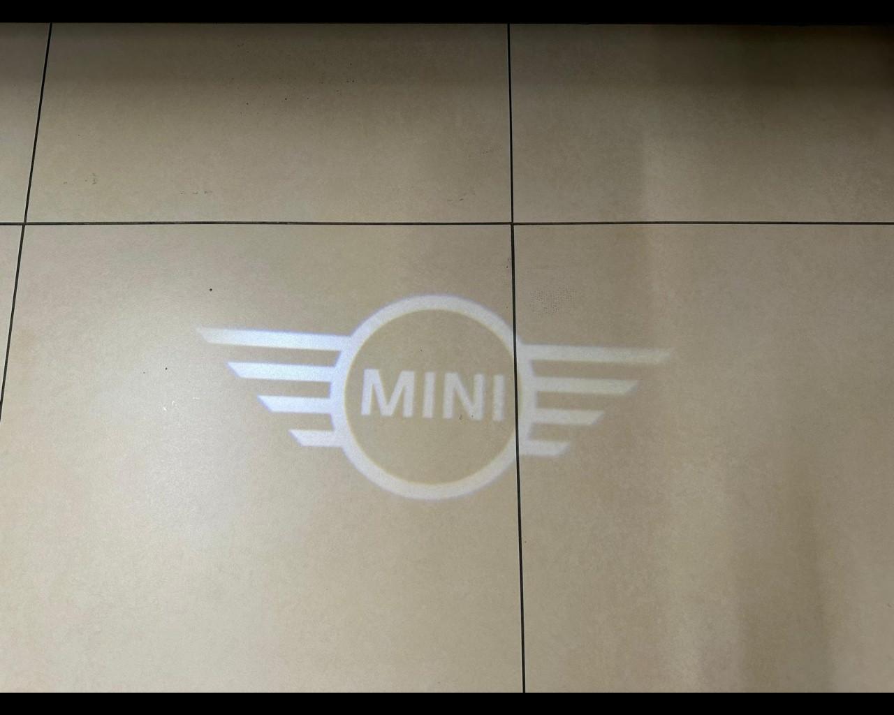 MINI Mini Clubman (F54) - Mini 2.0 Cooper SD JCW Clubman ALL4