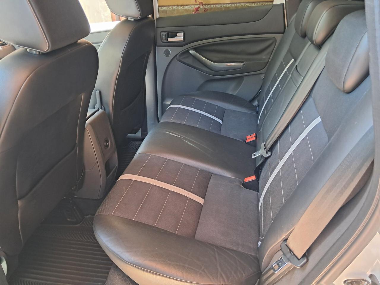 Ford Kuga 2.0 TDCi 163 CV 4WD Titanium DPF