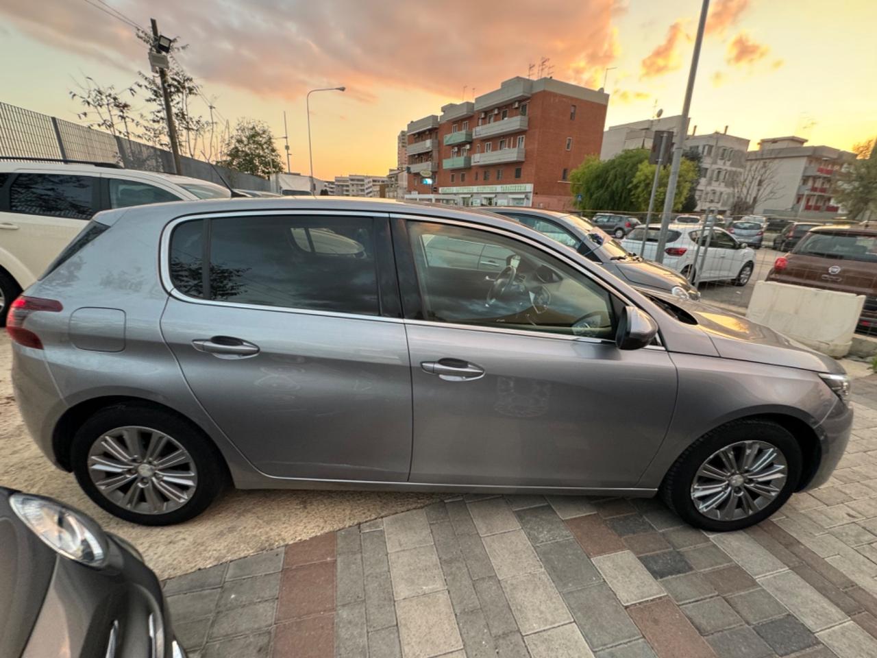 Peugeot 308 PureTech Turbo 130 S&S Allure PROMO NATALE PREZZI PAZZI CON Finanziamento In sede